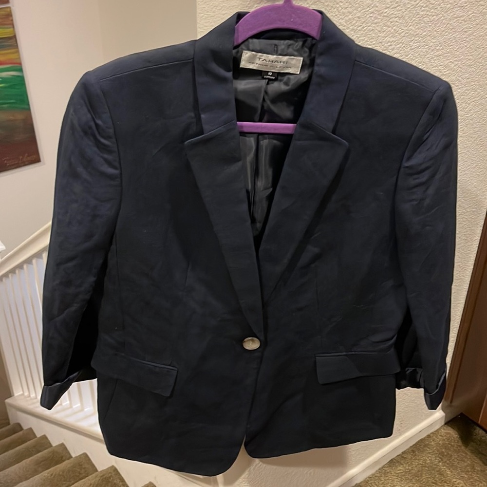Navy blue tahari blazer